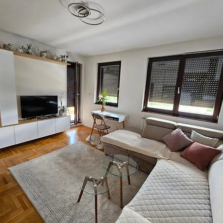 Urban Nest Apartment